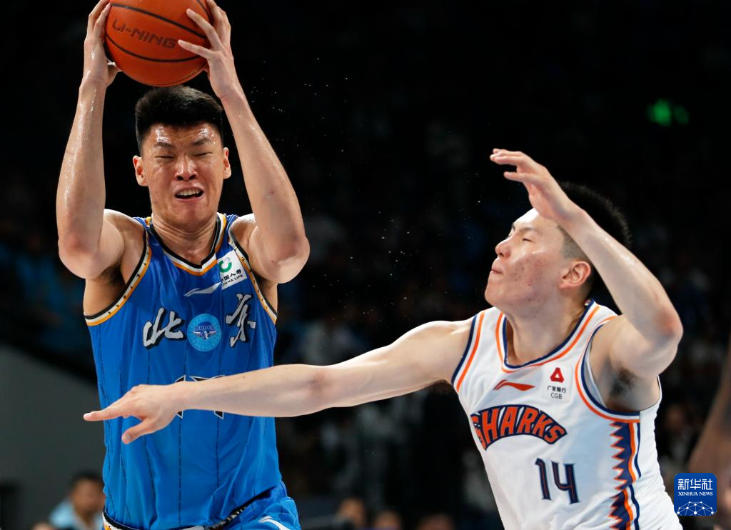 开云体育下载-冲刺阶段上海申花门线救险:CBA季后赛节点到来,压力陡增,训练强度明显提升的简单介绍